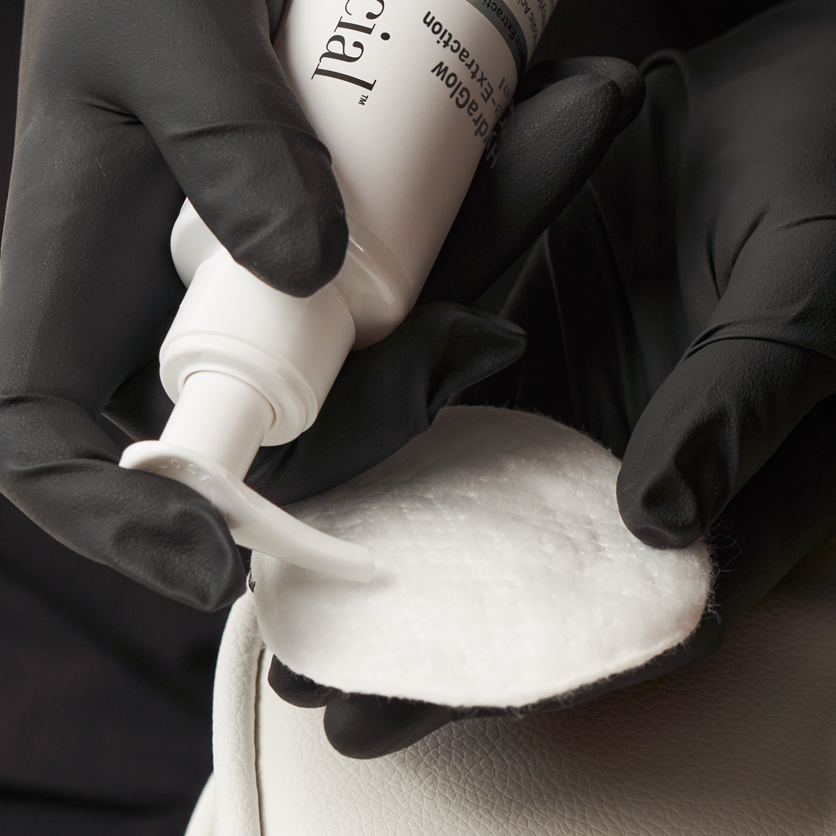 HydraGlow Pre-Extraction Peel